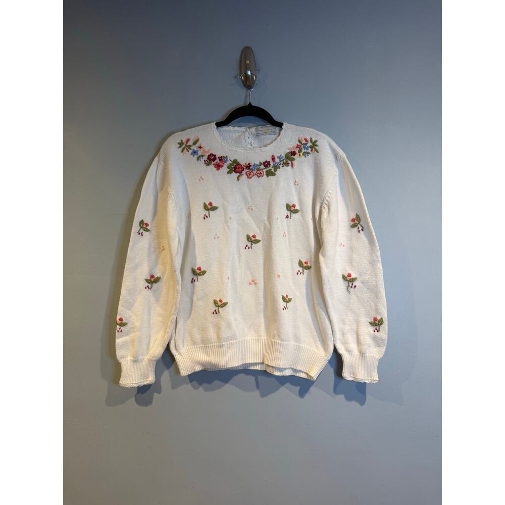 Vintage Archie Brown & Son Embroidered White Floral Sweater